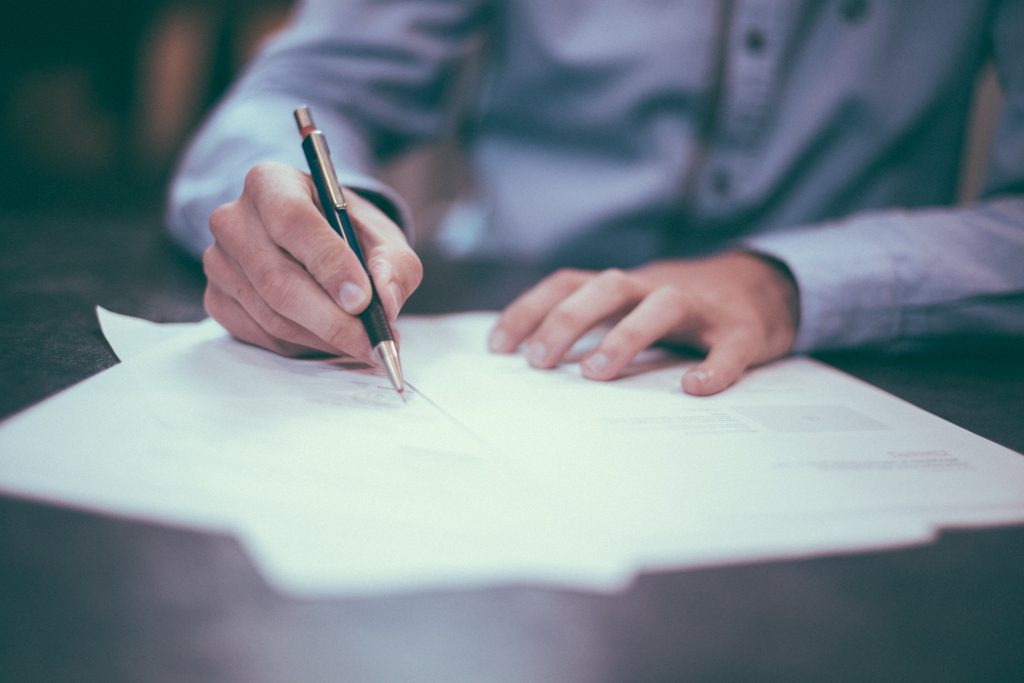 Consulta Gratuita con los Mejores Abogados Para Proceso de una Demanda por Lesiones en un Accidente, Responsable de Accidente y Lesiones Cercas de Mí en Gardena California